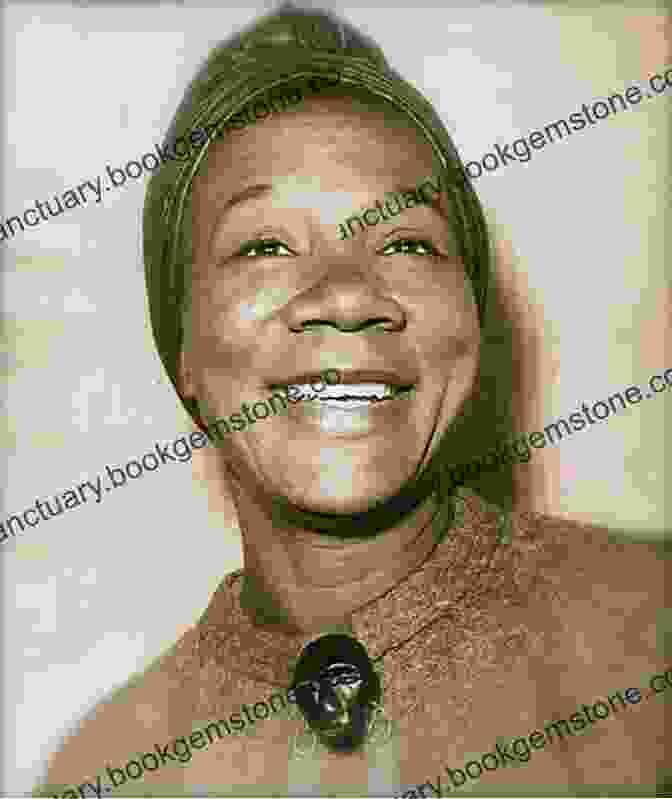 An Aged Beah Richards, Her Face Still Radiant With The Same Spirit That Guided Her Through Adversity. The Girl Who Smiled Beads: A Story Of War And What Comes After