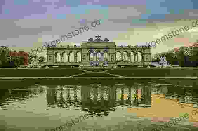 Schönbrunn Palace In Vienna, Austria Istanbul Interactive City Guide: Multi Search In 10 Languages (Europe City Guides)